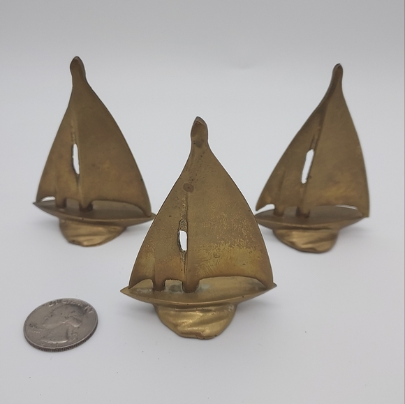 Set of Three Brass Sailboat Figurines - Picture 9 of 10
